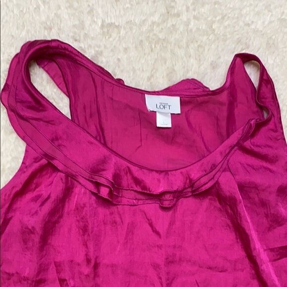 Ann Taylor Loft hot pink top with ruffle detail size L - Picture 8 of 11